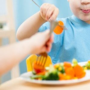 Working parents can inculcate healthy food habits in their kids by these ways!!