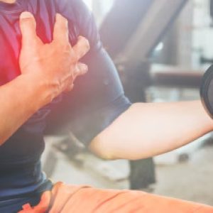 Avoid Heart Attack at Gyms!! – If your body shows these signs, then please stop doing workouts in the gym, take care!!