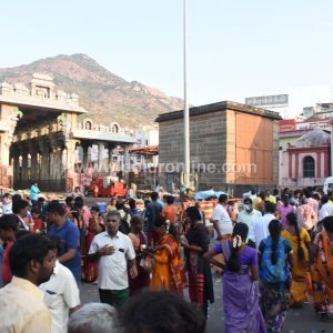 திருவண்ணாமலை சித்ரா பௌர்ணமி நாளில் இன்று கோவிலில் குவிந்த பக்தர்கள்!